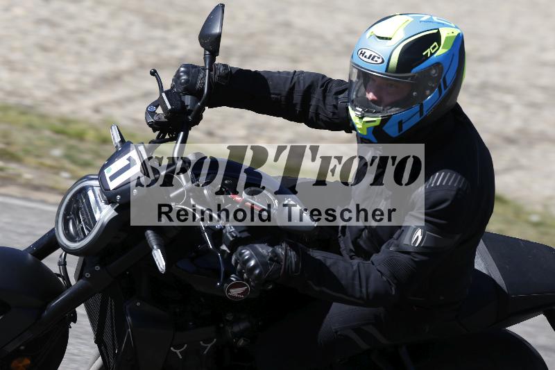 /05 07.04.2026 Cornu Master School ADR/Gruppe gruen/1